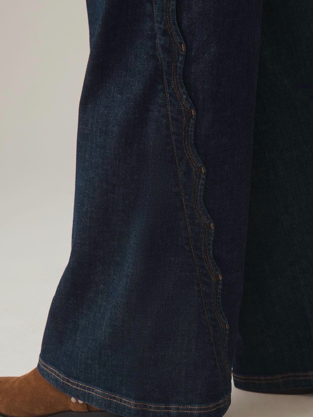 Anthropologie Pilcro Scalloped Edge Jean. Size 29 - Picture 2 of 13